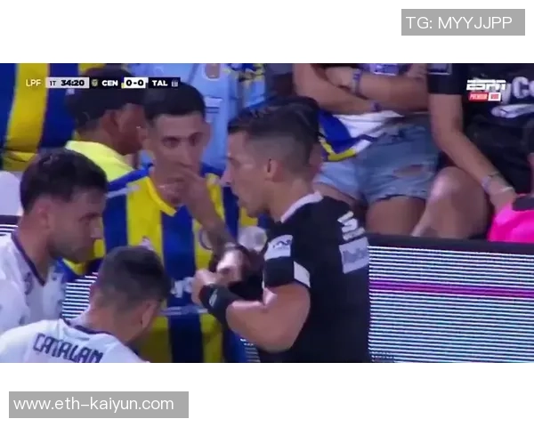 当足球遇上脸部意外瞬间搞笑视频集锦让你捧腹大笑 当足球遇上脸部意外瞬间搞笑视频集锦让你捧腹大笑